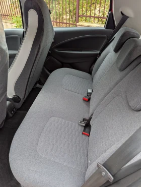 Renault Zoe 52 kW_SoH93%_Гаранц_Кам_Погрев_Парктр - 13390 € - 44809530 11 | Car24.bg Renault Zoe 52 kW_SoH93%_Гаранц_Кам_Погрев_Парктр - 13390 € - 44809530 11