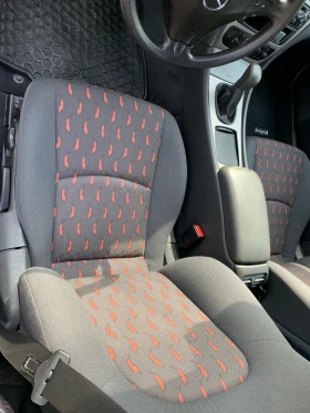 Mercedes-Benz C 230 Купе - 4800 € - 13539412 8 | Car24.bg Mercedes-Benz C 230 Купе - 4800 € - 13539412 8