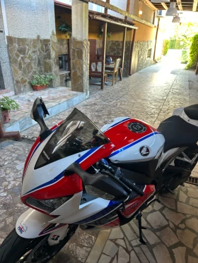 Honda Cbr 1000 rr HRC | Auto.bg — изображение 11 Honda Cbr 1000 rr HRC | Auto.bg — изображение 11