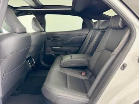 Toyota Crown Platinum Auto CARFAX - 73000 лв. / 37324.31 € - 32676636 11 | Car24.bg Toyota Crown Platinum Auto CARFAX - 73000 лв. / 37324.31 € - 32676636 11