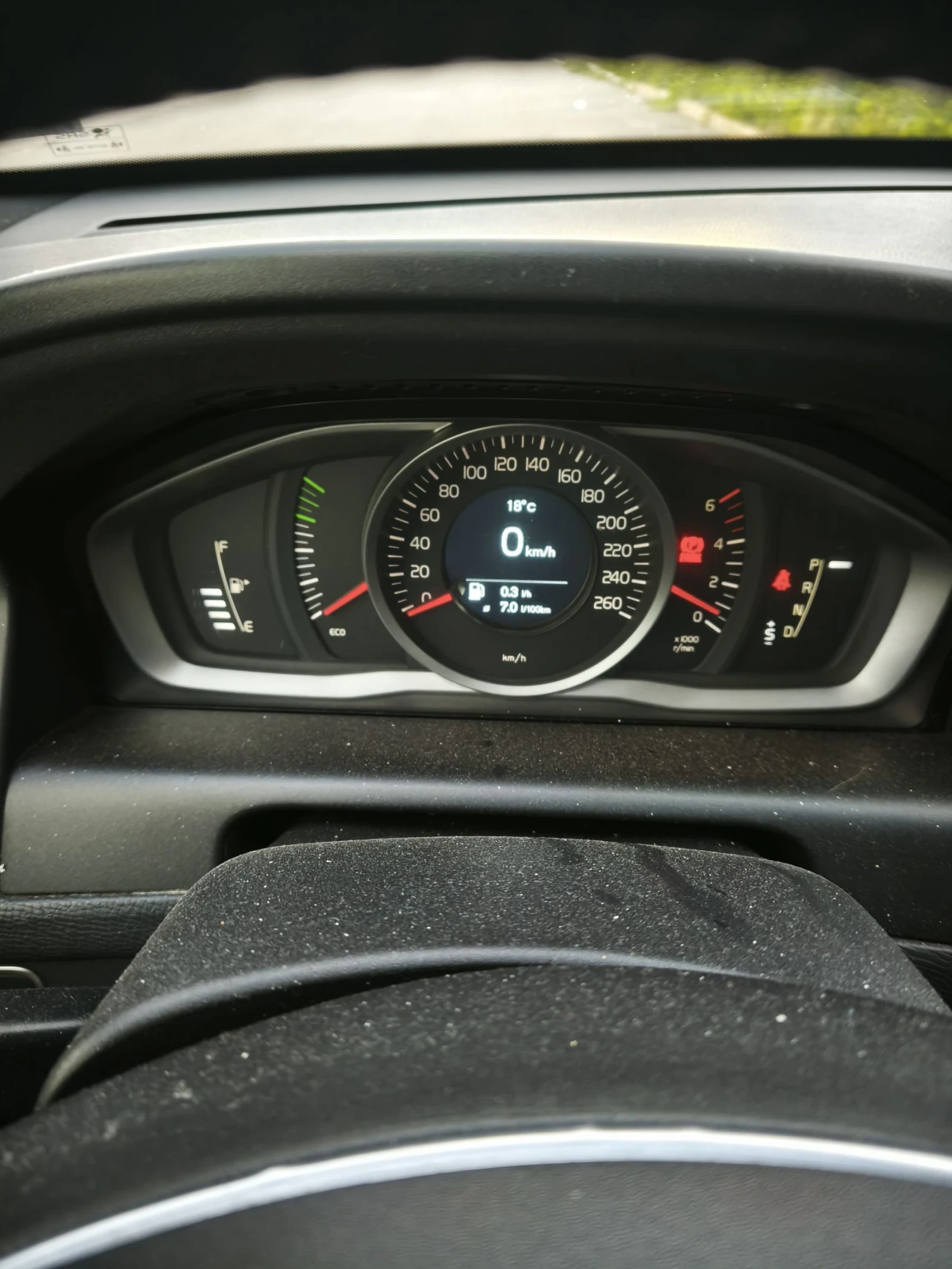 Volvo XC60 Един от най-обезопасените семейни автомобили. - изображение 10 | Auto.bg Volvo XC60 Един от най-обезопасените семейни автомобили. - изображение 10