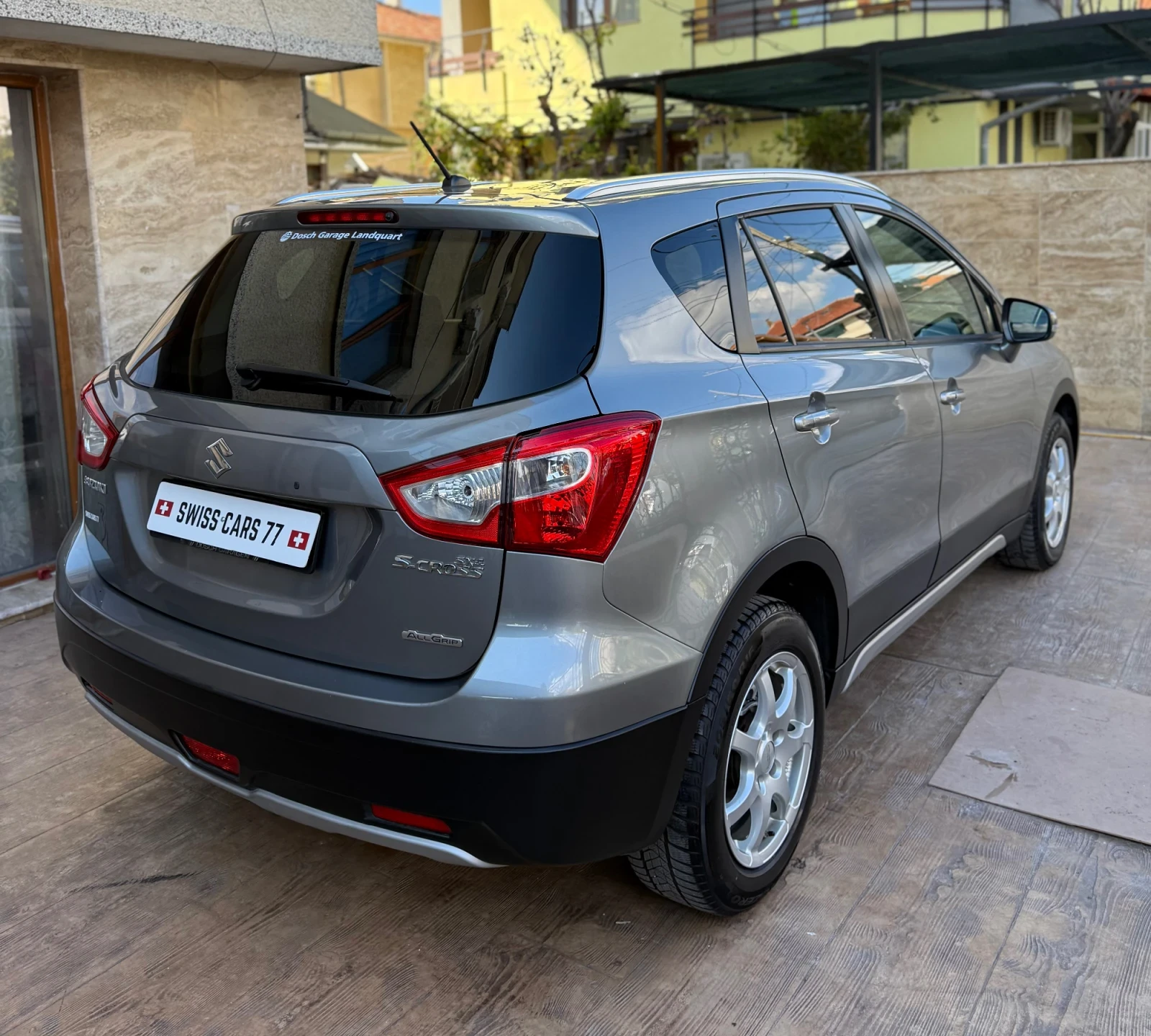 Suzuki SX4 S-Cross 1.6i / Swiss / Automatic / 4WD  - изображение 5 | Auto.bg Suzuki SX4 S-Cross 1.6i / Swiss / Automatic / 4WD  - изображение 5