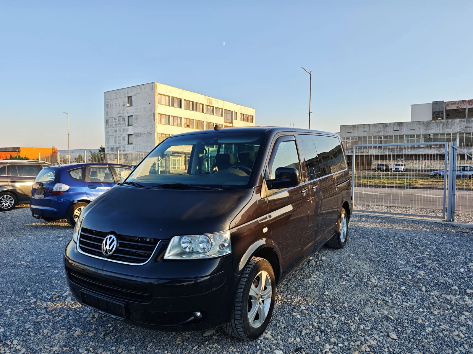 VW T5 Пътнически Caravelle! | Auto.bg — изображение 1 VW T5 Пътнически Caravelle! | Auto.bg — изображение 1