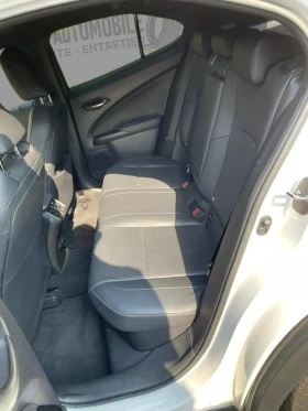 Lexus UX 250h - 15250 € / 29826.41 лв. - 56063357 4 | Car24.bg Lexus UX 250h - 15250 € / 29826.41 лв. - 56063357 4