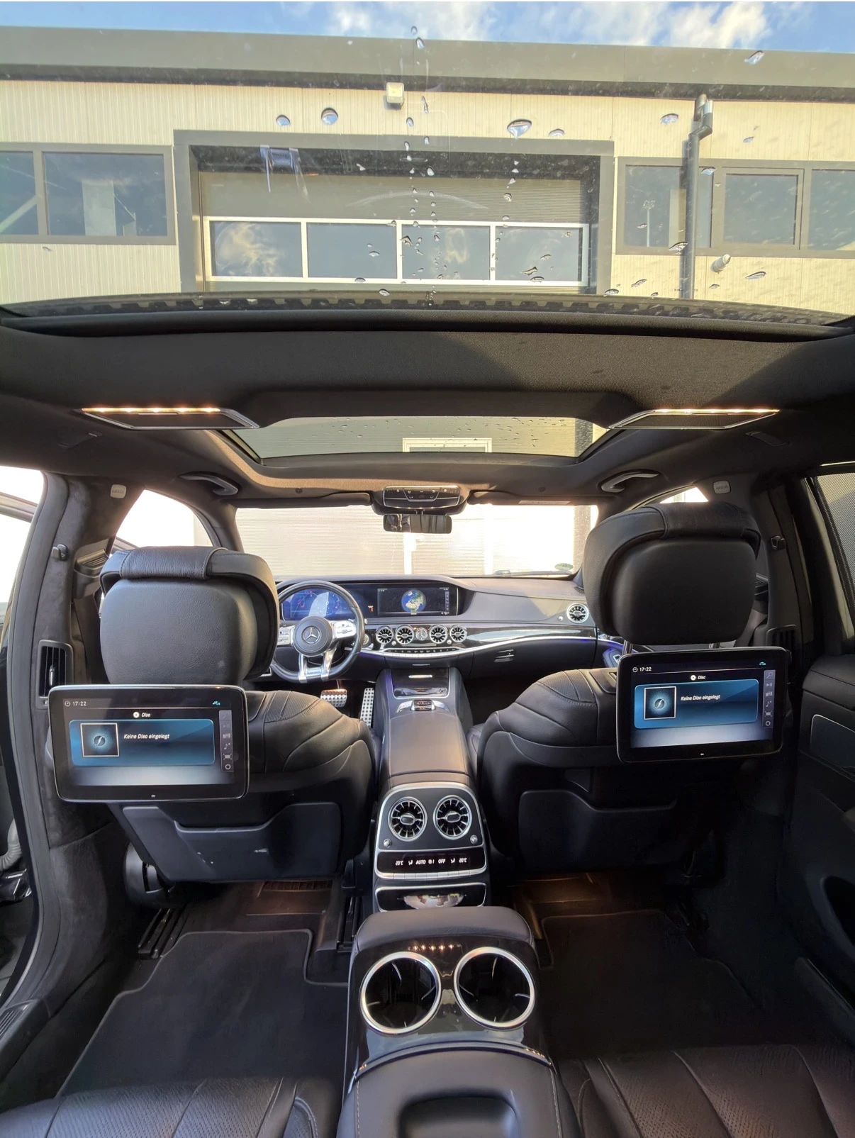 Mercedes-Benz S 400 ПЪЛНА СЕРИЗНА ИСТОРИЯ!ЛИЗИНГ!УНИКАТ! - изображение 7 | Auto.bg Mercedes-Benz S 400 ПЪЛНА СЕРИЗНА ИСТОРИЯ!ЛИЗИНГ!УНИКАТ! - изображение 7