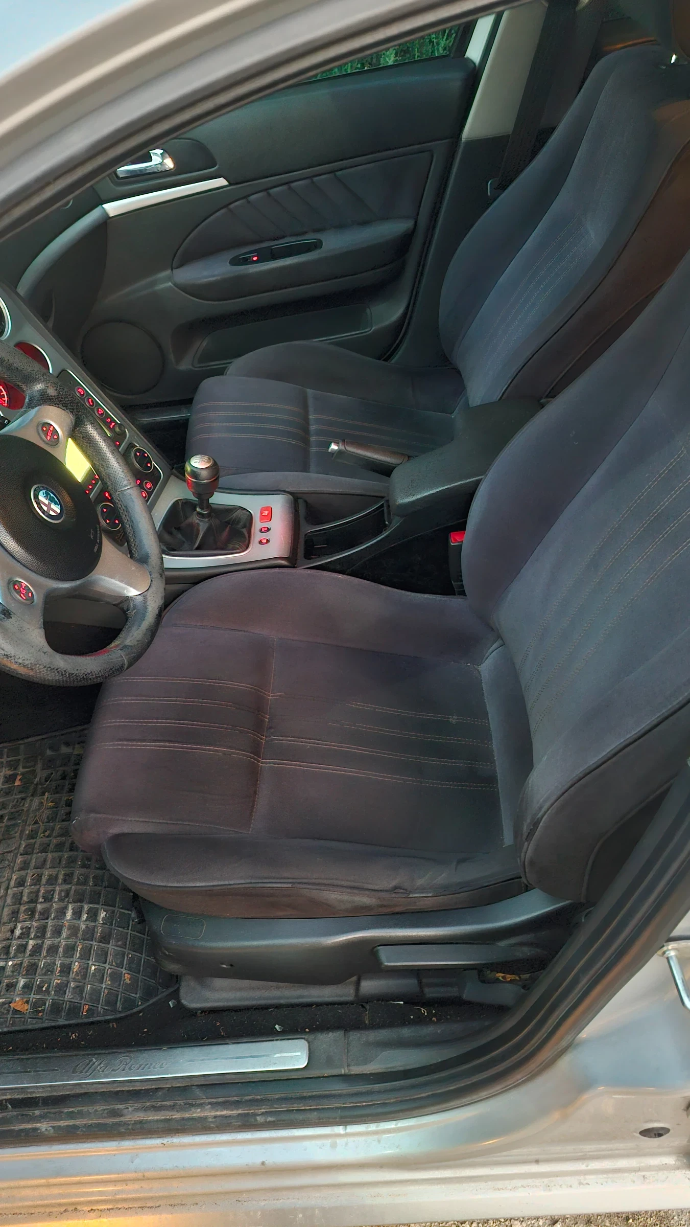 Alfa Romeo 159 sportwagon  - изображение 5 | Auto.bg Alfa Romeo 159 sportwagon  - изображение 5