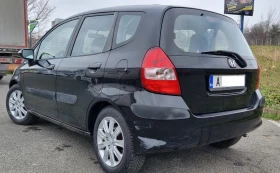 Honda Jazz 1.4i - 2600 € / 5085.16 лв. - 10122410 5 | Car24.bg Honda Jazz 1.4i - 2600 € / 5085.16 лв. - 10122410 5