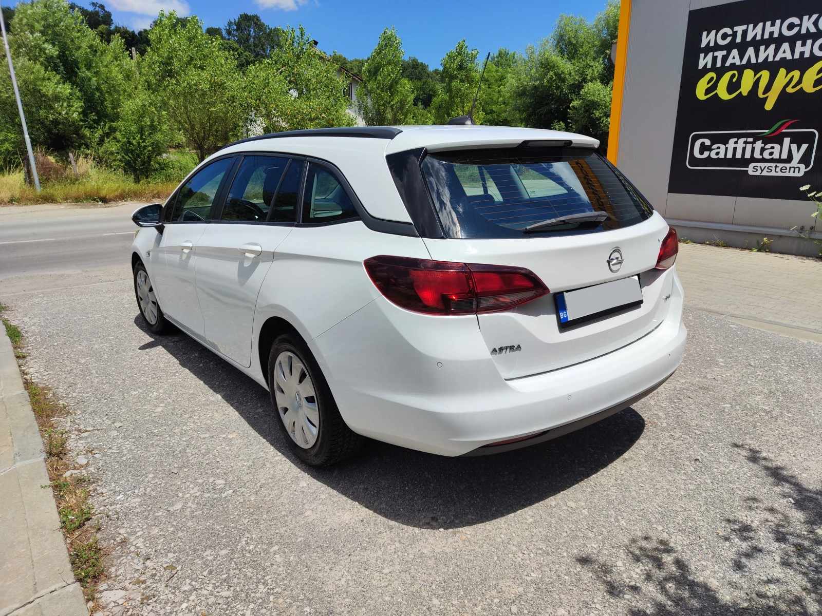 Opel Astra 1.6 CDTI   136 к.с. Отлично състояние - изображение 2 | Auto.bg Opel Astra 1.6 CDTI   136 к.с. Отлично състояние - изображение 2