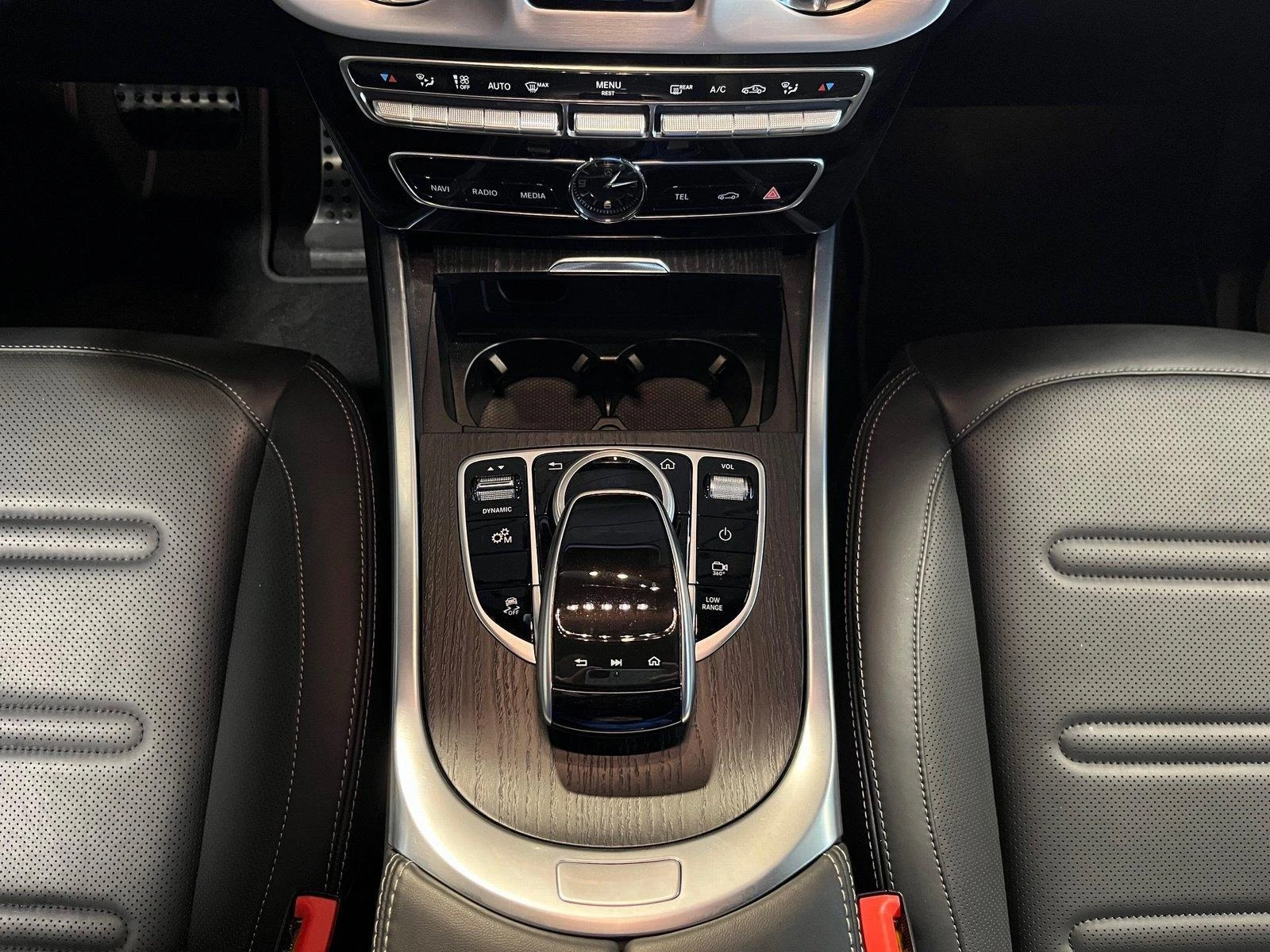 Mercedes-Benz G 400 d/AMG/4-MATIC/BURM/DISTRONIC/MULTIBEAM/360/ - изображение 7 | Auto.bg Mercedes-Benz G 400 d/AMG/4-MATIC/BURM/DISTRONIC/MULTIBEAM/360/ - изображение 7