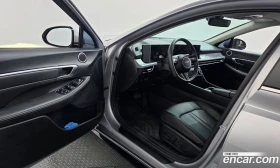 Hyundai Sonata 2.0 LPG(Taxi) Mobility | Auto.bg — изображение 13 Hyundai Sonata 2.0 LPG(Taxi) Mobility | Auto.bg — изображение 13