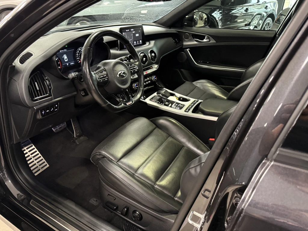 Kia Stinger GT 3.3 AWD Limited - изображение 7 | Auto.bg Kia Stinger GT 3.3 AWD Limited - изображение 7