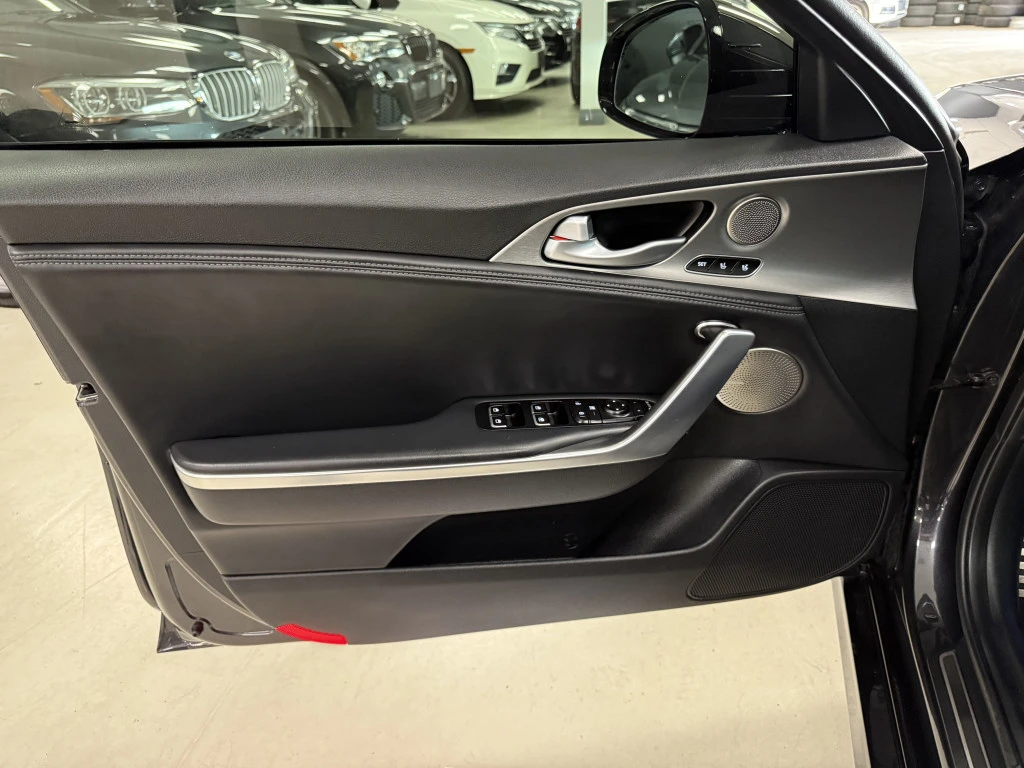 Kia Stinger GT 3.3 AWD Limited - изображение 8 | Auto.bg Kia Stinger GT 3.3 AWD Limited - изображение 8