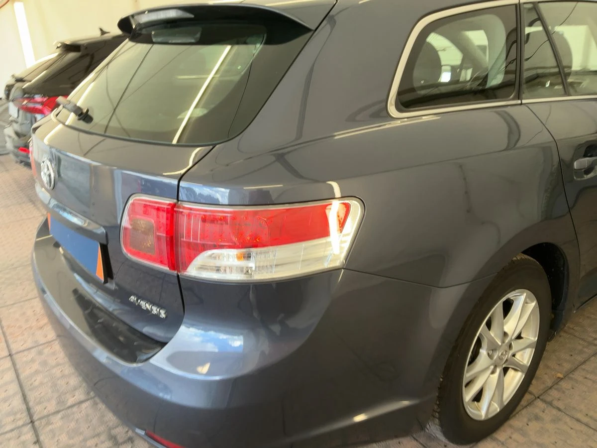 Toyota Avensis 1.8 Edition СЕРВИЗНА ИСТОРИЯ - изображение 9 | Auto.bg Toyota Avensis 1.8 Edition СЕРВИЗНА ИСТОРИЯ - изображение 9