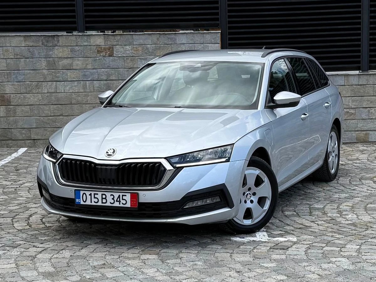 Skoda Octavia IV iV Plug-in hybrid | Auto.bg — изображение 1 Skoda Octavia IV iV Plug-in hybrid | Auto.bg — изображение 1