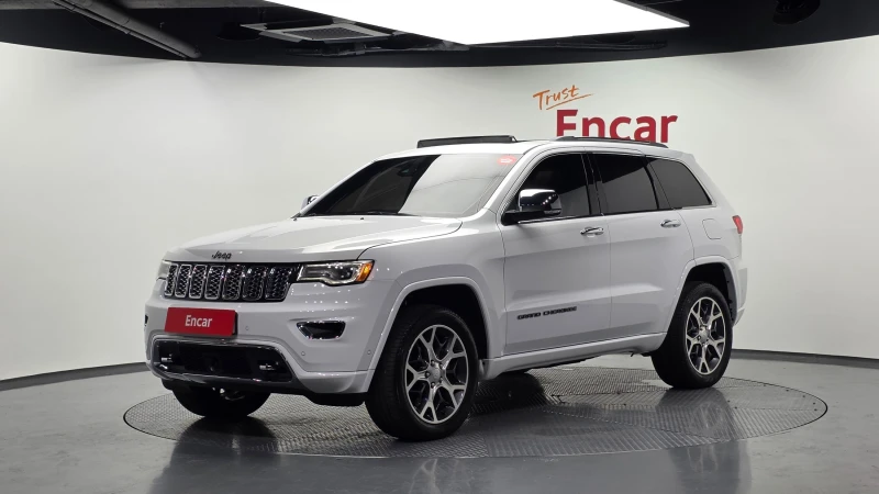 Jeep Grand cherokee OVERLAND - 17299 € - 45288089 1 | Car24.bg Jeep Grand cherokee OVERLAND - 17299 € - 45288089 1