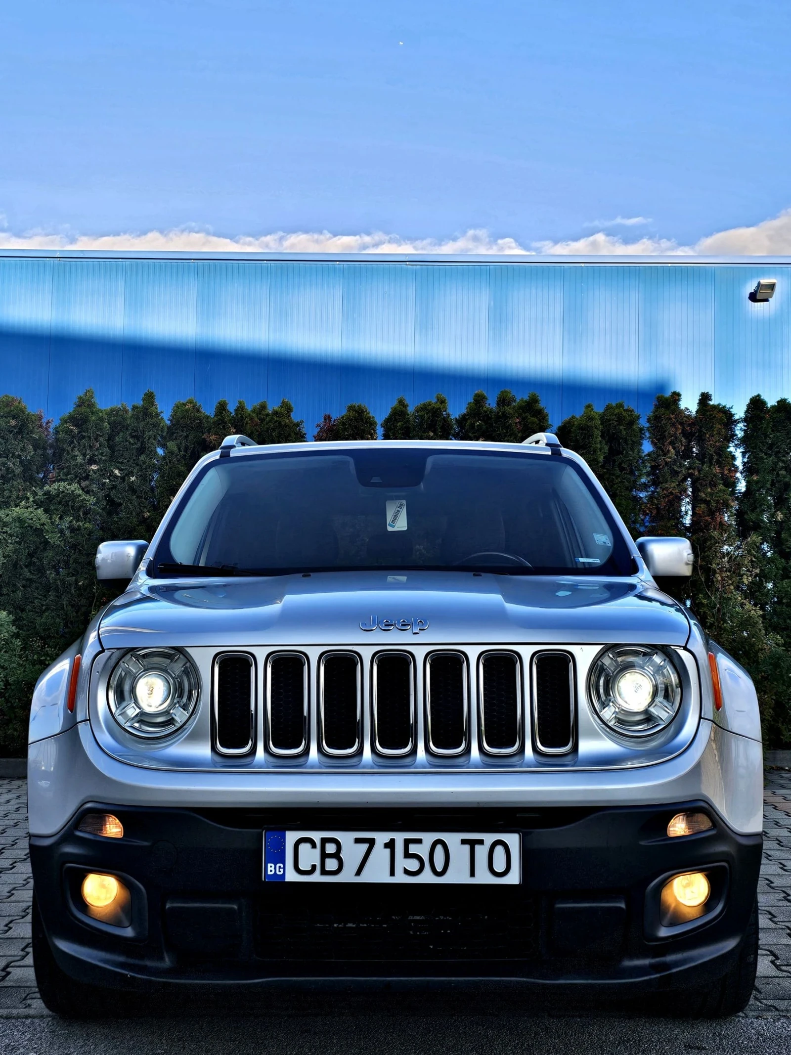 Jeep Renegade 1.4т 170к.с Limited/Регистриран/Koja/ Bi Xenon   - изображение 2 | Auto.bg Jeep Renegade 1.4т 170к.с Limited/Регистриран/Koja/ Bi Xenon   - изображение 2