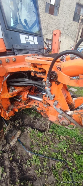Багер FIAT Hitachi 200.2 | Auto.bg — изображение 12 Багер FIAT Hitachi 200.2 | Auto.bg — изображение 12