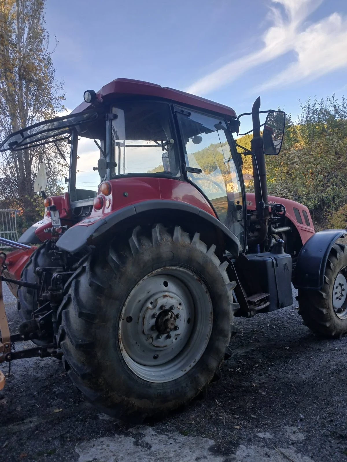 Трактор Pronar 1025 - изображение 3 | Auto.bg Трактор Pronar 1025 - изображение 3