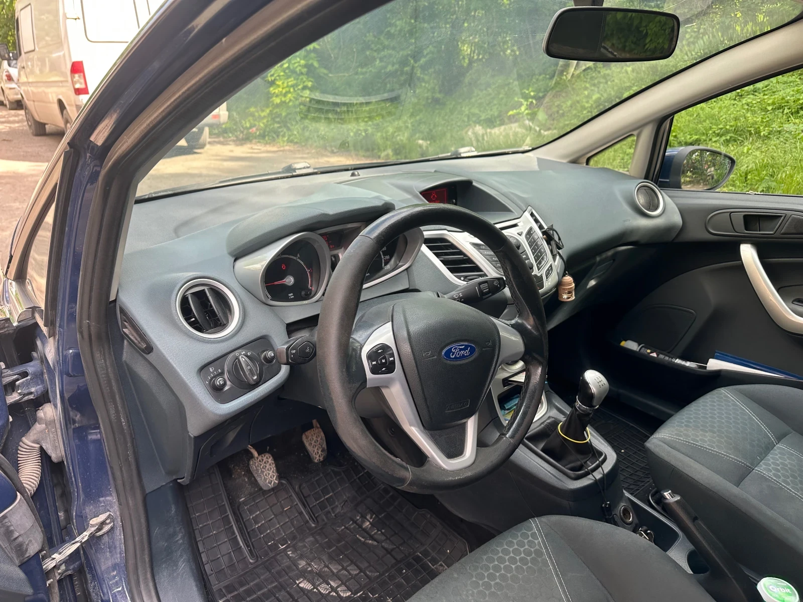 Ford Fiesta  - изображение 8 | Auto.bg Ford Fiesta  - изображение 8