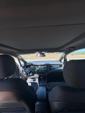 Kia Carens undefined | Auto.bg — изображение 6 Kia Carens undefined | Auto.bg — изображение 6