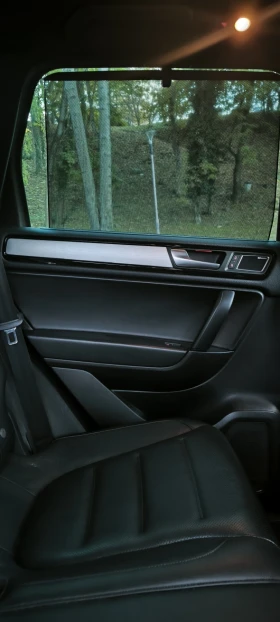 VW Touareg 3.0 TDI 245 к.с. 4x4 / 2011г / Въздушно / Dynaudio - 24999 лв. / 12781.79 € - 79405670 10 | Car24.bg VW Touareg 3.0 TDI 245 к.с. 4x4 / 2011г / Въздушно / Dynaudio - 24999 лв. / 12781.79 € - 79405670 10