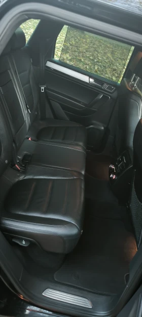 VW Touareg 3.0 TDI 245 к.с. 4x4 / 2011г / Въздушно / Dynaudio - 24999 лв. / 12781.79 € - 79405670 9 | Car24.bg VW Touareg 3.0 TDI 245 к.с. 4x4 / 2011г / Въздушно / Dynaudio - 24999 лв. / 12781.79 € - 79405670 9