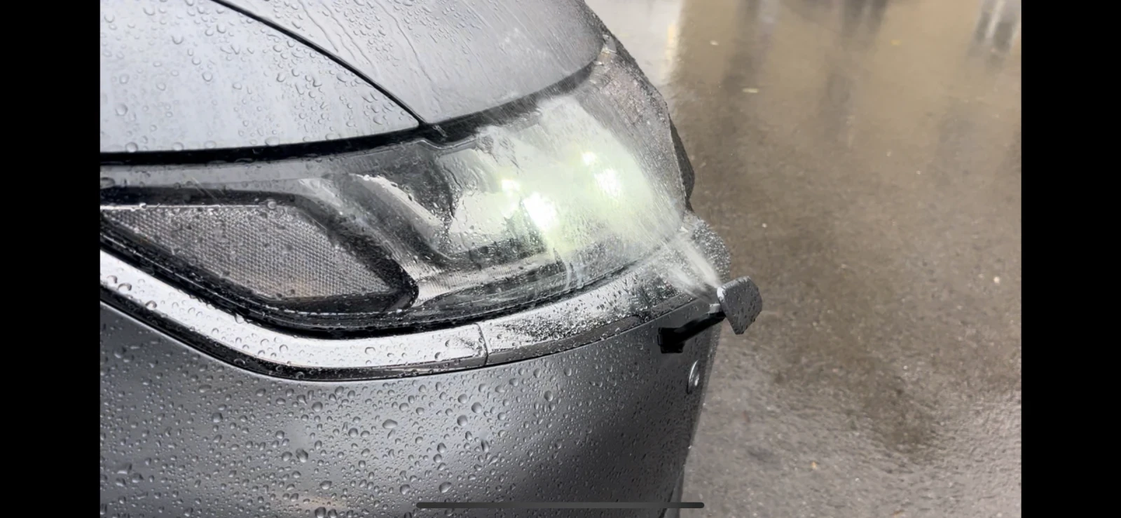 Mitsubishi Outlander 2.4 Plug-in Hybrid 4WD - изображение 5 | Auto.bg Mitsubishi Outlander 2.4 Plug-in Hybrid 4WD - изображение 5