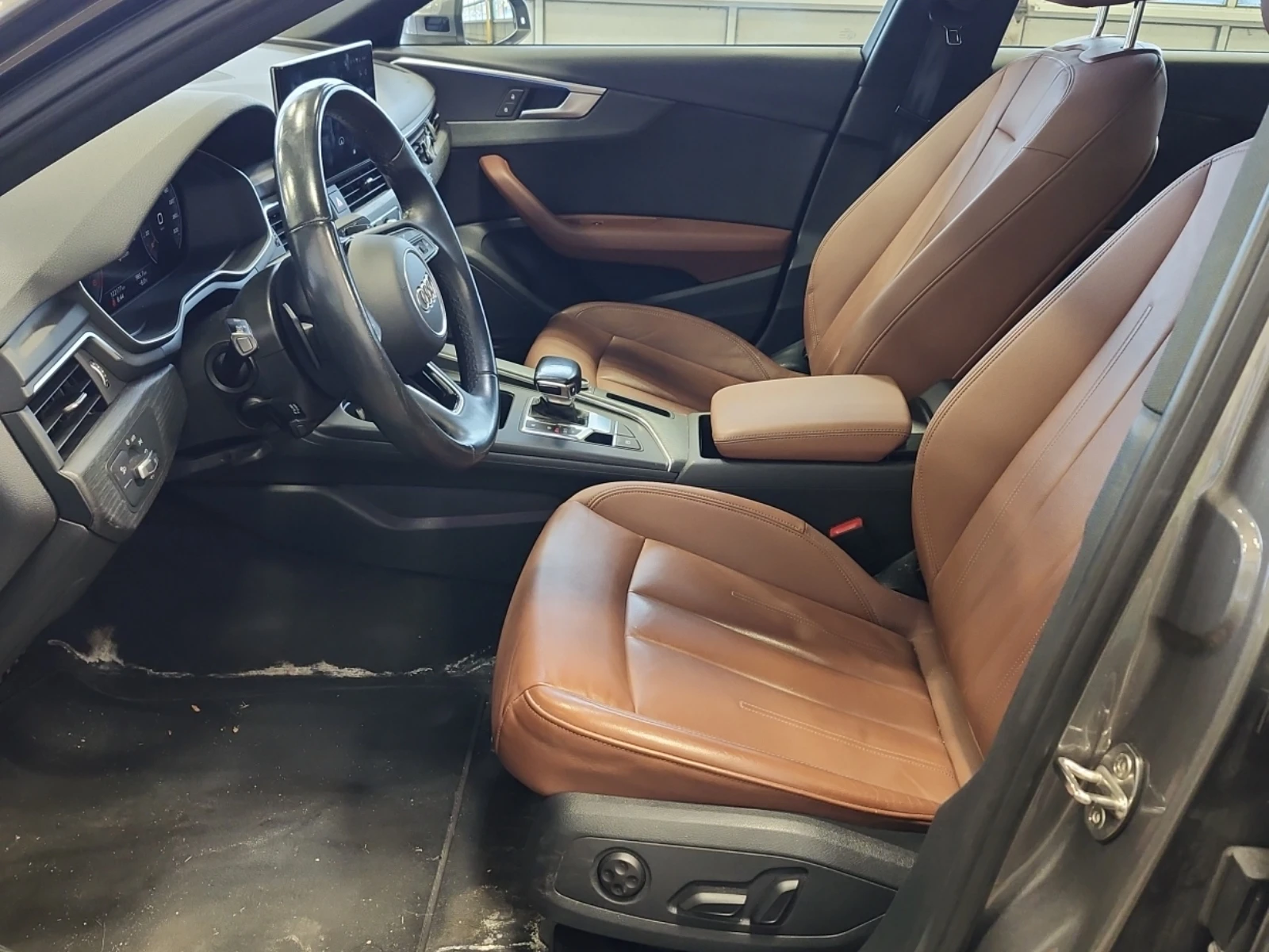 Audi A4 * CARFAX* БЕЗ ПЪРВОНАЧАЛНА*  - изображение 9 | Auto.bg Audi A4 * CARFAX* БЕЗ ПЪРВОНАЧАЛНА*  - изображение 9