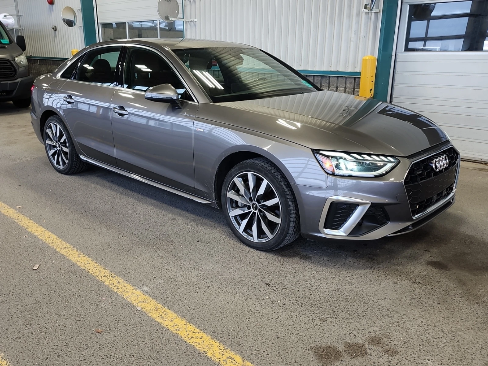 Audi A4 * CARFAX* БЕЗ ПЪРВОНАЧАЛНА*  - изображение 2 | Auto.bg Audi A4 * CARFAX* БЕЗ ПЪРВОНАЧАЛНА*  - изображение 2