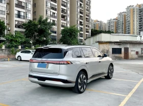 DONGFENG E5 eπ008 BEV 82.28KWH 636km | Auto.bg — изображение 5 DONGFENG E5 eπ008 BEV 82.28KWH 636km | Auto.bg — изображение 5