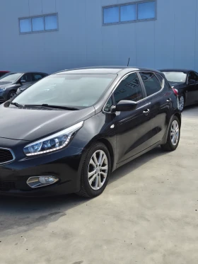 Kia Ceed CRDi HIGH TECH лизинг без първоначална вноска | Auto.bg — изображение 3 Kia Ceed CRDi HIGH TECH лизинг без първоначална вноска | Auto.bg — изображение 3