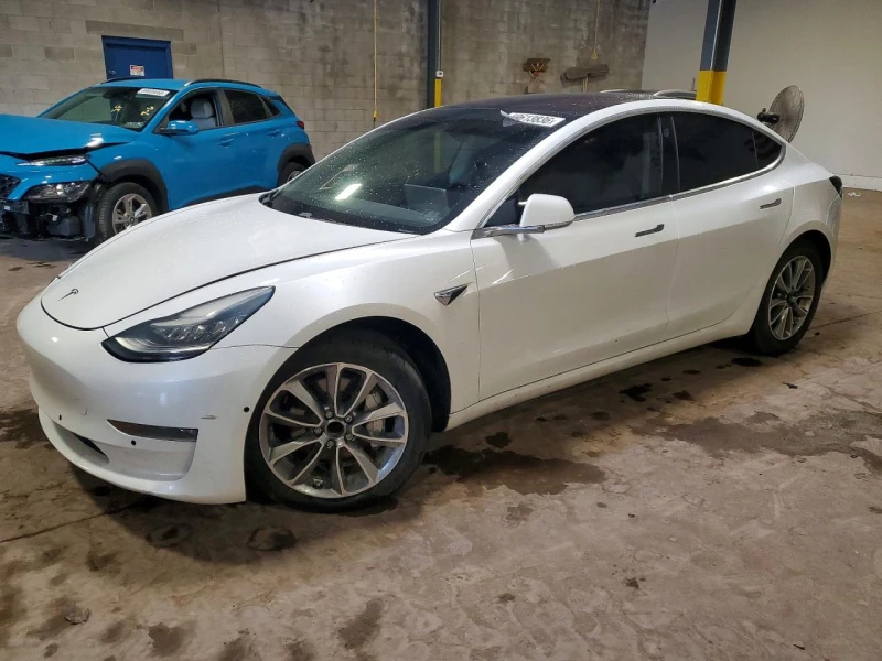 Tesla Model 3 LONG RANGE RWD - 12000 € / 23469.96 лв. - 58334217 1 | Car24.bg Tesla Model 3 LONG RANGE RWD - 12000 € / 23469.96 лв. - 58334217 1
