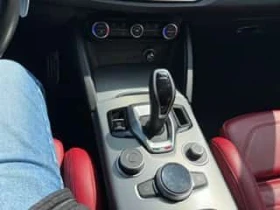 Alfa Romeo Stelvio VELOCE| PANO| ПОДГРЕВИ| 2 КЛЮЧА| | Auto.bg — изображение 9 Alfa Romeo Stelvio VELOCE| PANO| ПОДГРЕВИ| 2 КЛЮЧА| | Auto.bg — изображение 9