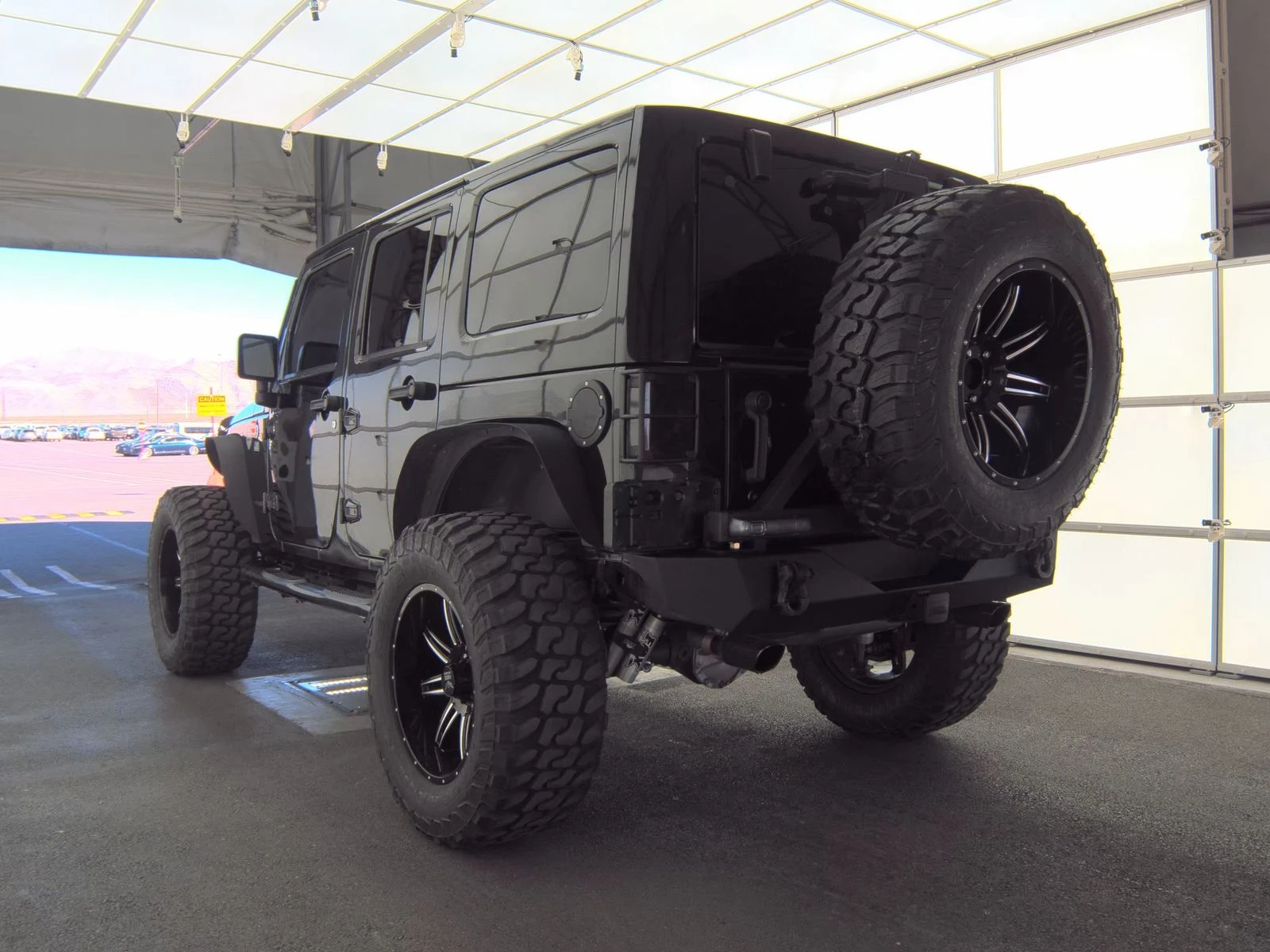 Jeep Wrangler Unlimited Smoky Mountain Edition* FOX*  - изображение 6 | Auto.bg Jeep Wrangler Unlimited Smoky Mountain Edition* FOX*  - изображение 6