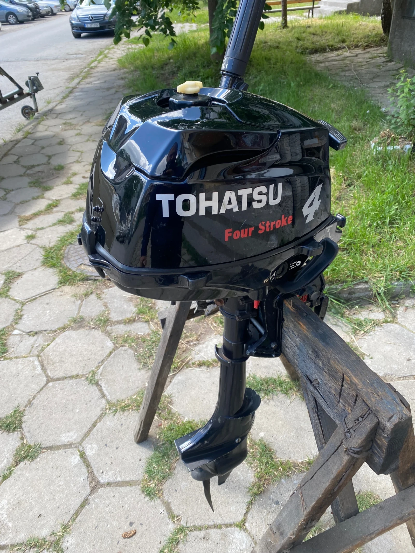 Извънбордов двигател Tohatsu 4 - изображение 2 | Auto.bg Извънбордов двигател Tohatsu 4 - изображение 2