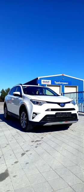 Toyota Rav4 2.5 Hybrid, 4WD Power by Japan, Нов внос Italia - 16500 € - 13323195 5 | Car24.bg Toyota Rav4 2.5 Hybrid, 4WD Power by Japan, Нов внос Italia - 16500 € - 13323195 5