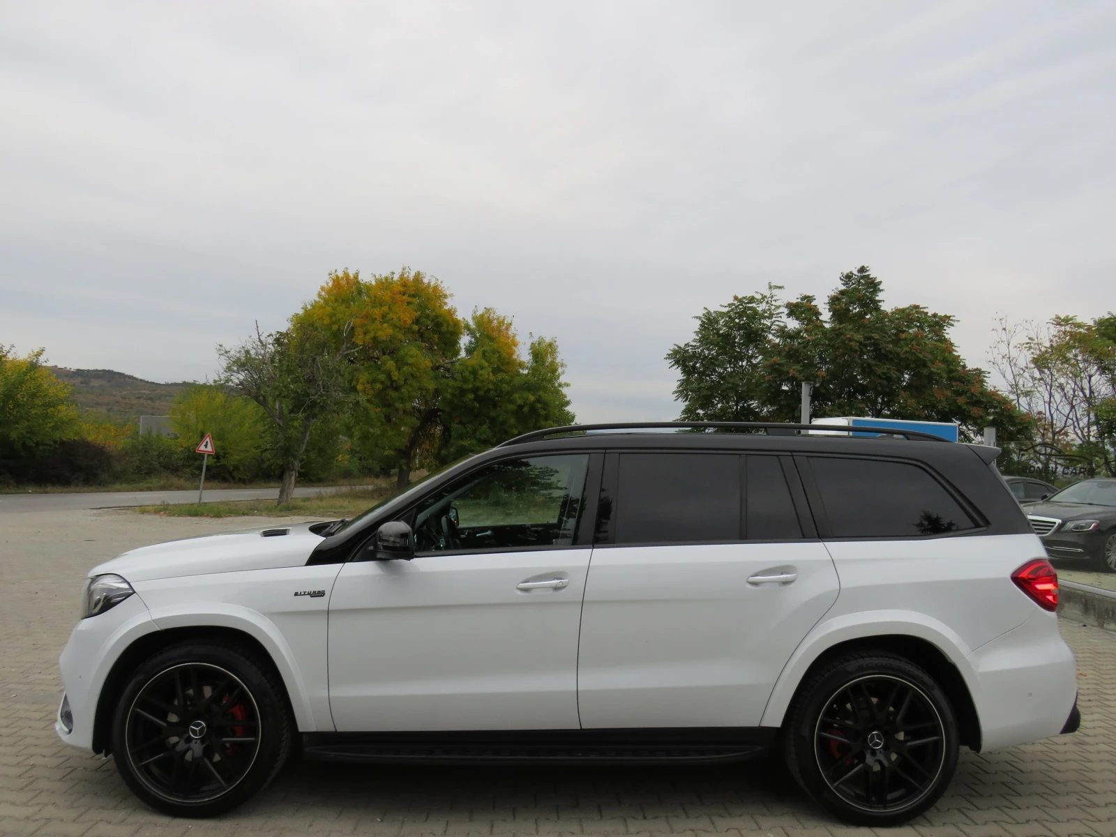 Mercedes-Benz GLS * FULL 6.3 PACK 9G KAYLESS PANO FULL MAX*  - изображение 8 | Auto.bg Mercedes-Benz GLS * FULL 6.3 PACK 9G KAYLESS PANO FULL MAX*  - изображение 8