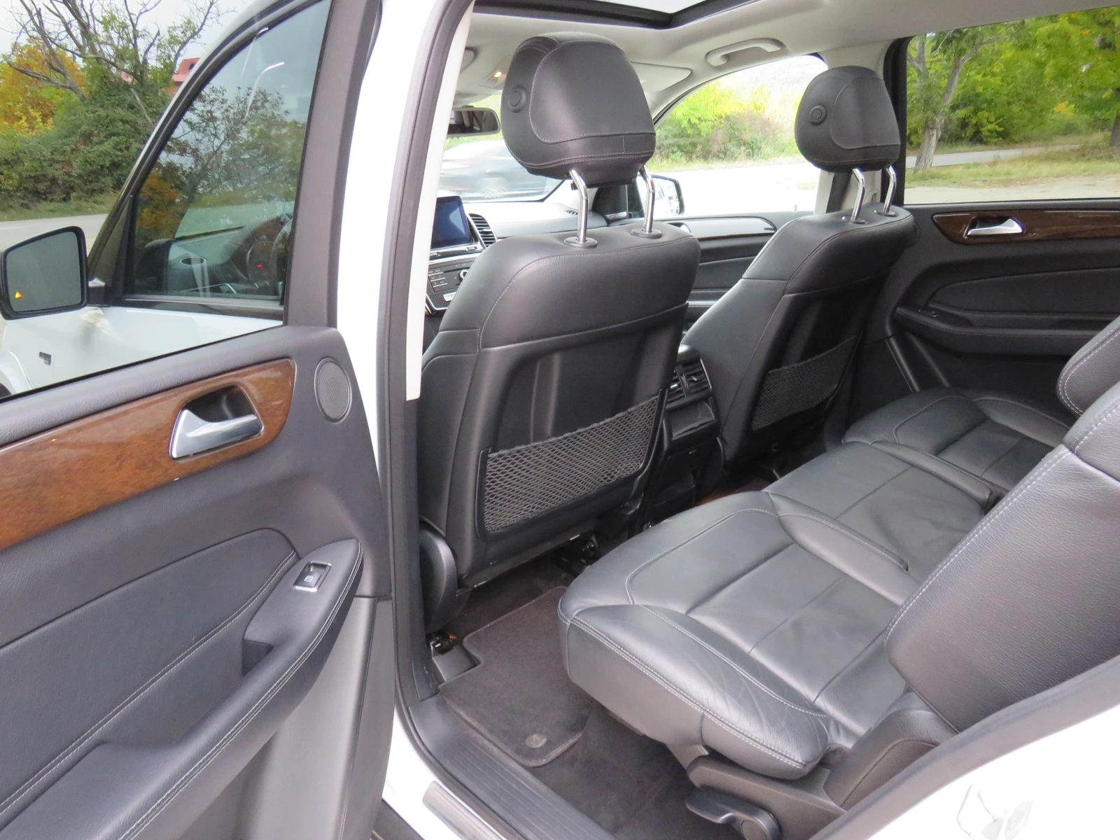 Mercedes-Benz GLS * FULL 6.3 PACK 9G KAYLESS PANO FULL MAX*  - изображение 10 | Auto.bg Mercedes-Benz GLS * FULL 6.3 PACK 9G KAYLESS PANO FULL MAX*  - изображение 10