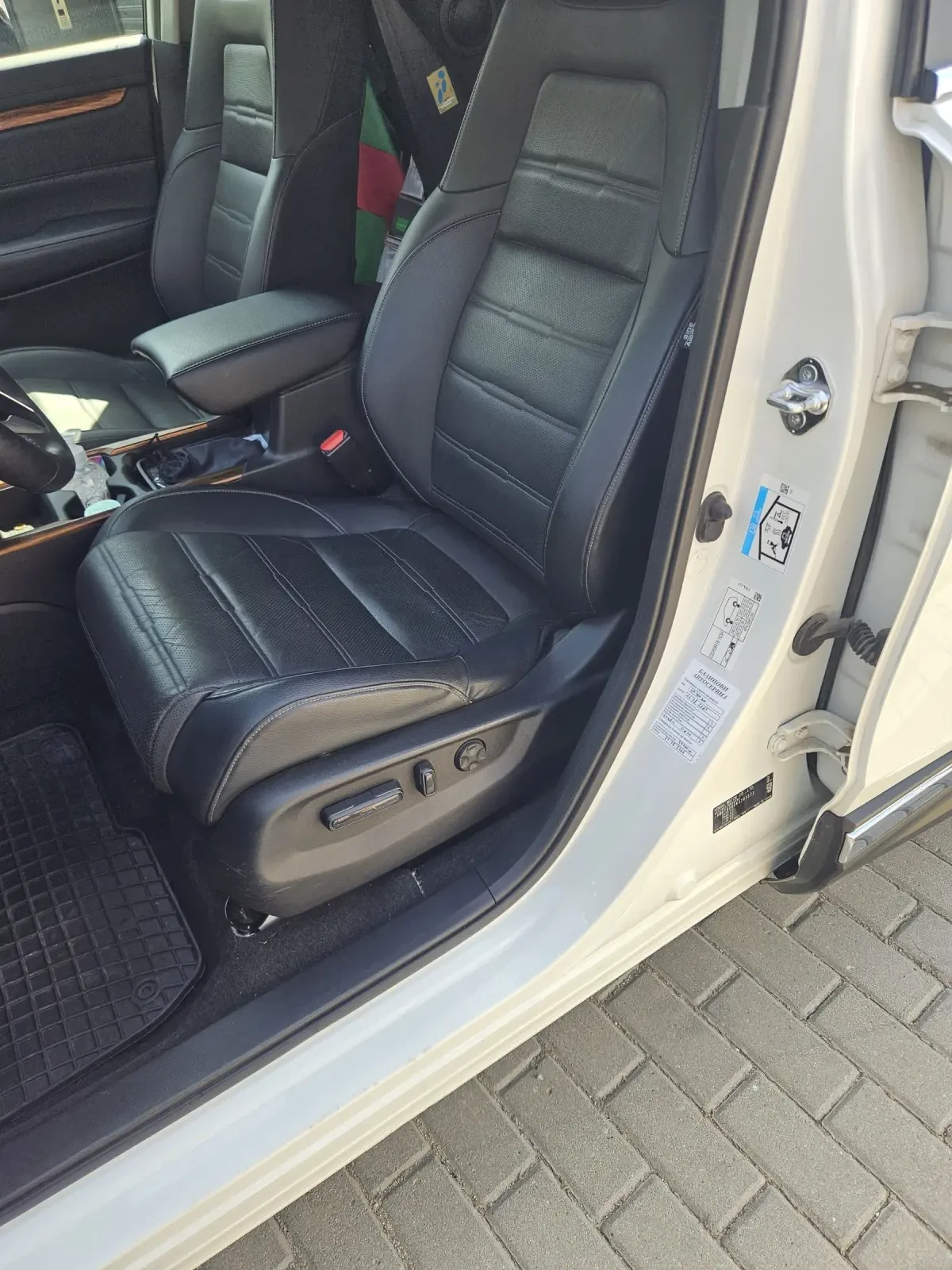 Honda Cr-v 2.0 Hybrid 4WD Executive  - изображение 8 | Auto.bg Honda Cr-v 2.0 Hybrid 4WD Executive  - изображение 8