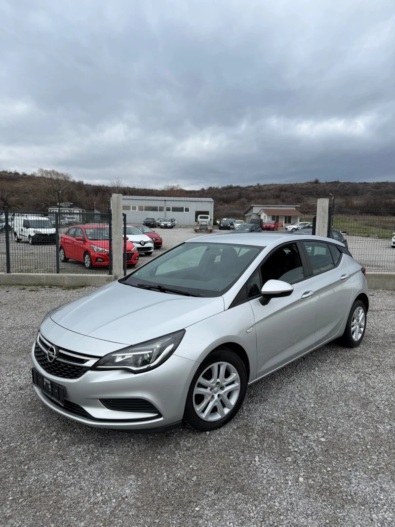 Opel Astra 1.6CDTI NAVI EURO 6 TUV COC SERVICE BOOK - 7899 € / 15449.10 лв. - 10852113 1 | Car24.bg Opel Astra 1.6CDTI NAVI EURO 6 TUV COC SERVICE BOOK - 7899 € / 15449.10 лв. - 10852113 1