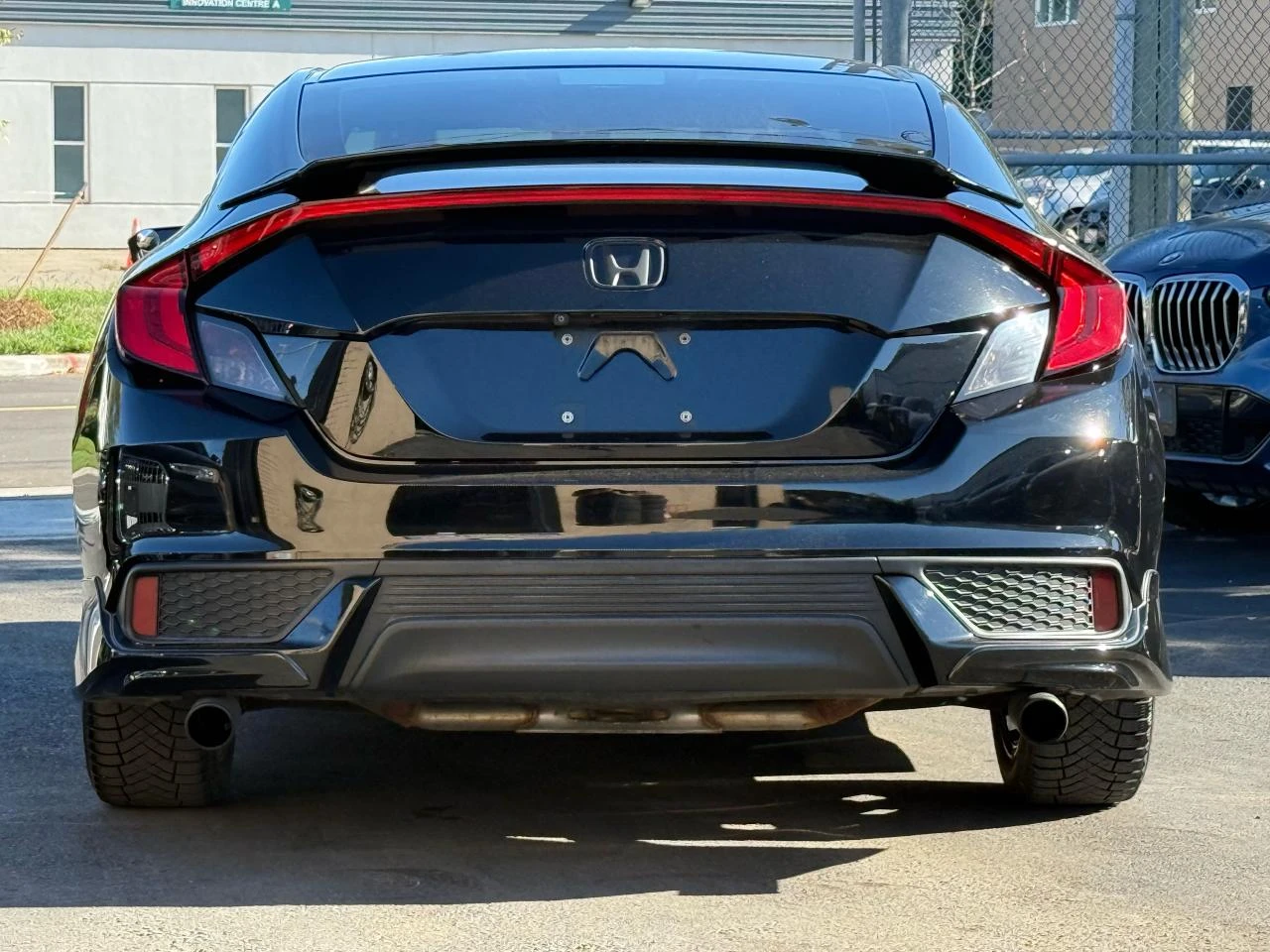 Honda Civic 1.5T CVT / EX-T Coupe / PANO - изображение 4 | Auto.bg Honda Civic 1.5T CVT / EX-T Coupe / PANO - изображение 4