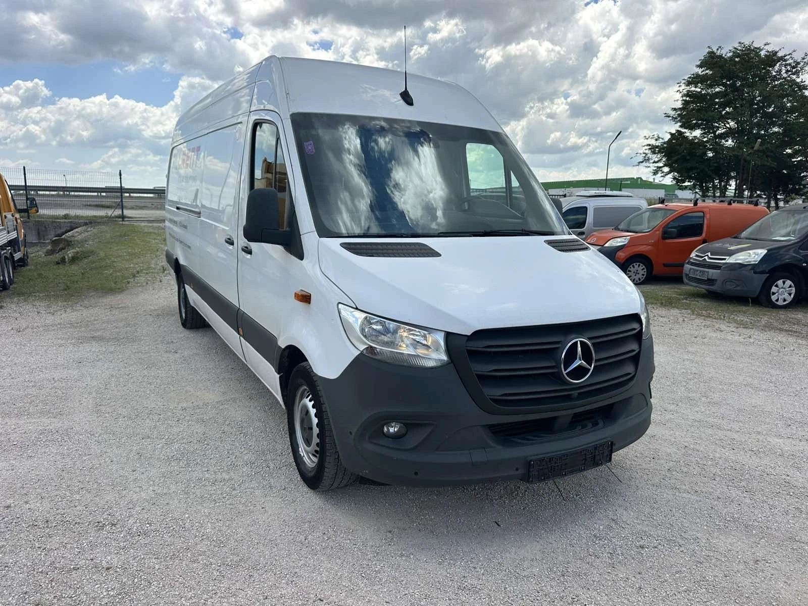 Mercedes-Benz Sprinter 316 undefined | Auto.bg — изображение 1 Mercedes-Benz Sprinter 316 undefined | Auto.bg — изображение 1