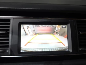 Kia Carnival 2.2D 9-Seater High Limousine Prestige High Roof | Auto.bg — изображение 17 Kia Carnival 2.2D 9-Seater High Limousine Prestige High Roof | Auto.bg — изображение 17