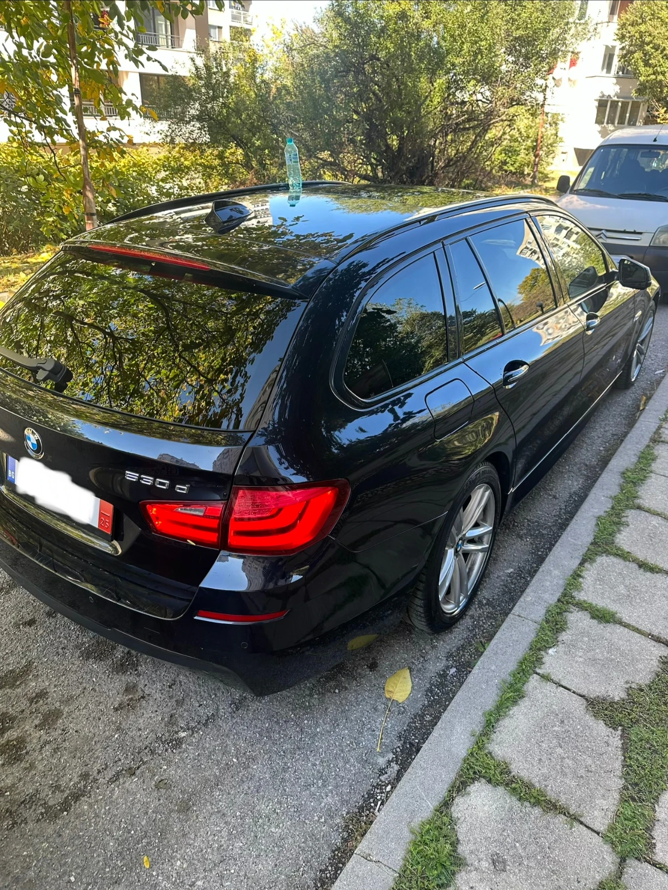 BMW 530 Дистроник/Head-up/Теглич/LaneAssist/SoftClose - изображение 5 | Auto.bg BMW 530 Дистроник/Head-up/Теглич/LaneAssist/SoftClose - изображение 5