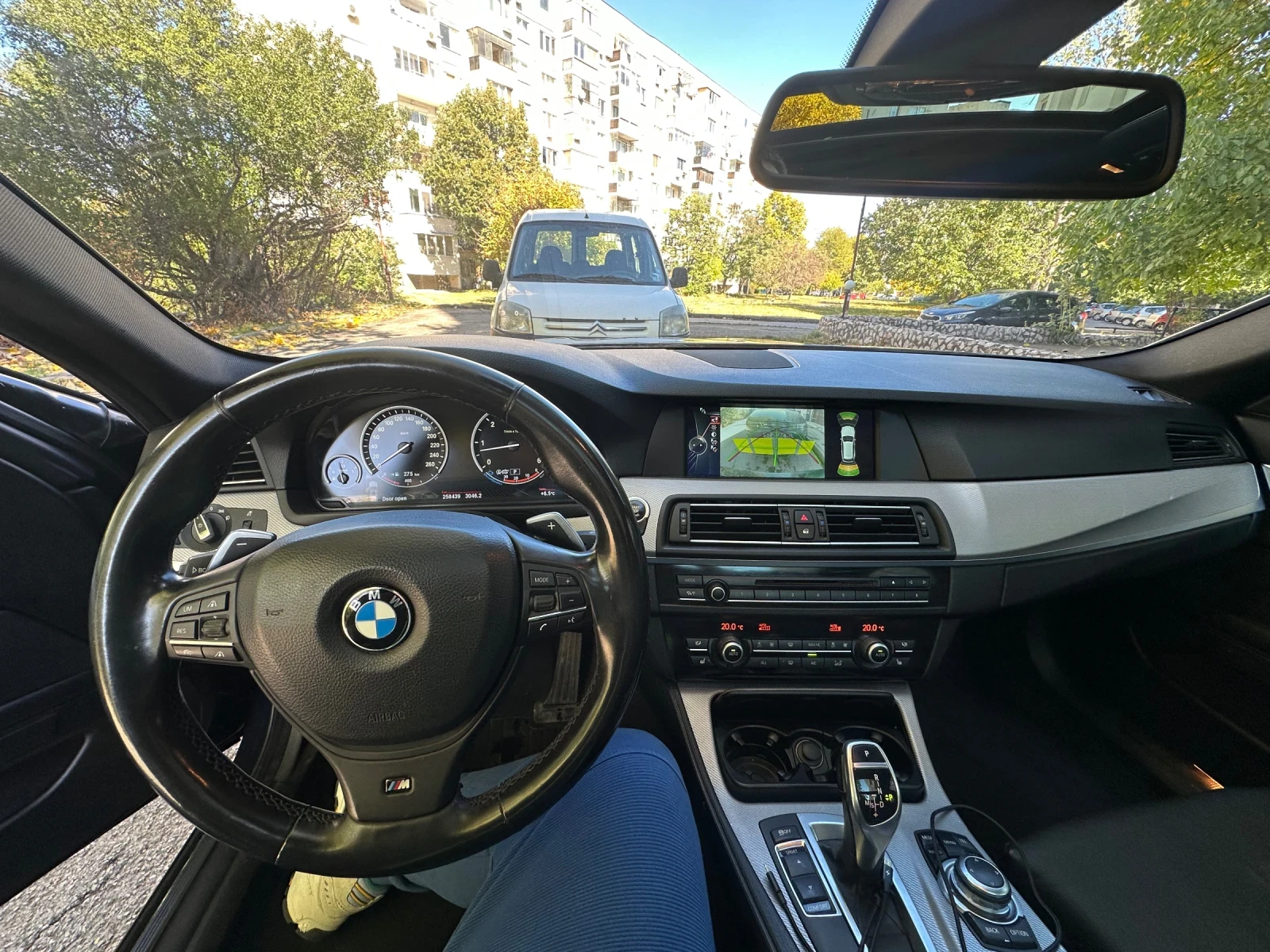 BMW 530 Дистроник/Head-up/Теглич/LaneAssist/SoftClose - изображение 10 | Auto.bg BMW 530 Дистроник/Head-up/Теглич/LaneAssist/SoftClose - изображение 10
