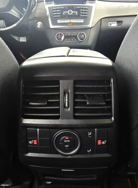 Mercedes-Benz GL 350 Panorama, 360camera , Android и Carplay - 49600 лв. / 25360.08 € - 65407238 12 | Car24.bg Mercedes-Benz GL 350 Panorama, 360camera , Android и Carplay - 49600 лв. / 25360.08 € - 65407238 12