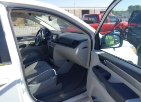 Chrysler Voyager - 8199 € / 16035.85 лв. - 31772938 6 | Car24.bg Chrysler Voyager - 8199 € / 16035.85 лв. - 31772938 6