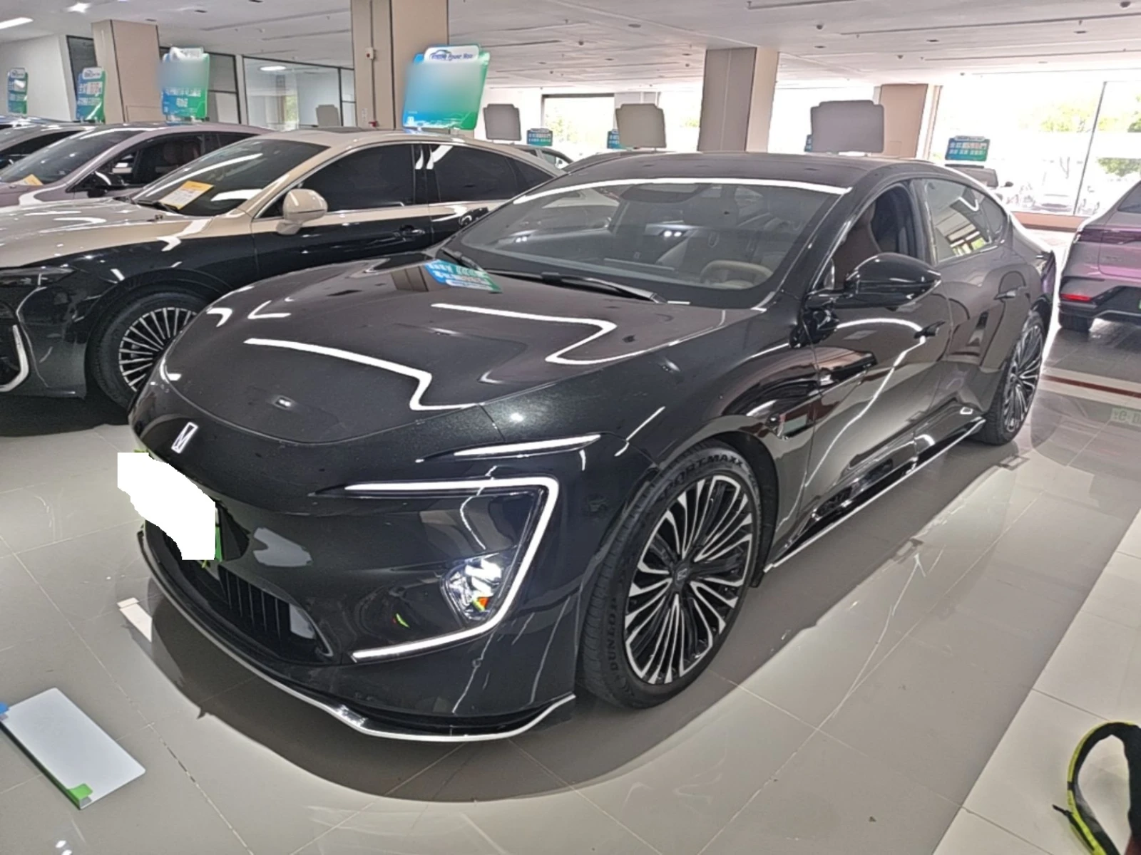 Avatr 12 Ultra Edition АWD 94, 53 kWh | Auto.bg — изображение 1 Avatr 12 Ultra Edition АWD 94, 53 kWh | Auto.bg — изображение 1