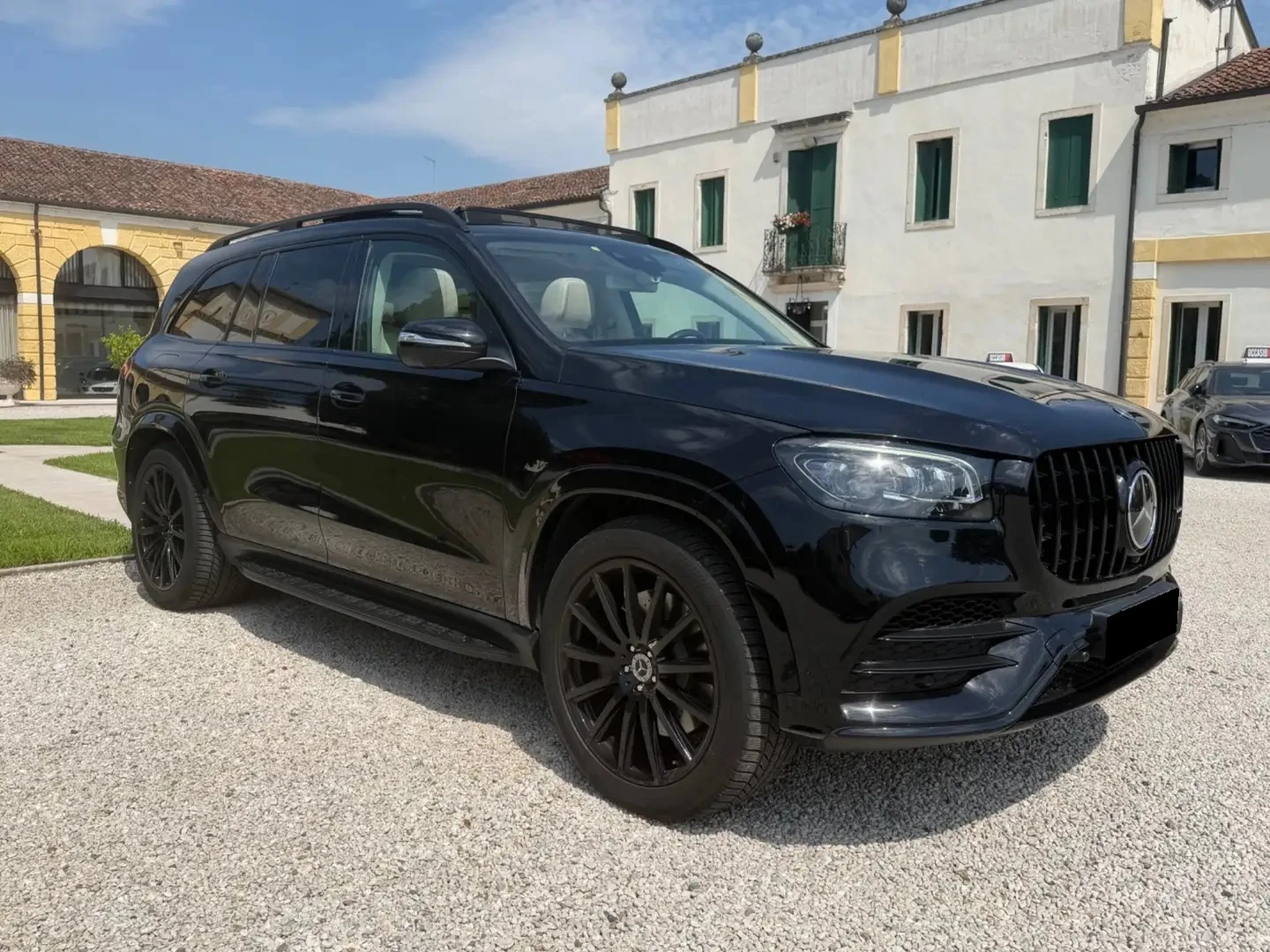 Mercedes-Benz GLS 400 d 4MATIC AMG-LINE | Auto.bg — изображение 1 Mercedes-Benz GLS 400 d 4MATIC AMG-LINE | Auto.bg — изображение 1