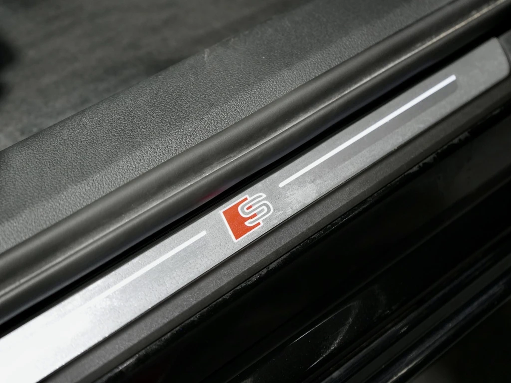 Audi S6 2.9 V6 Quattro / Bang & Olufsen / HUD / 360 - изображение 7 | Auto.bg Audi S6 2.9 V6 Quattro / Bang & Olufsen / HUD / 360 - изображение 7